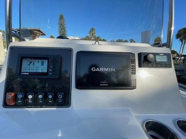 2021 Grady-White Fisherman 180