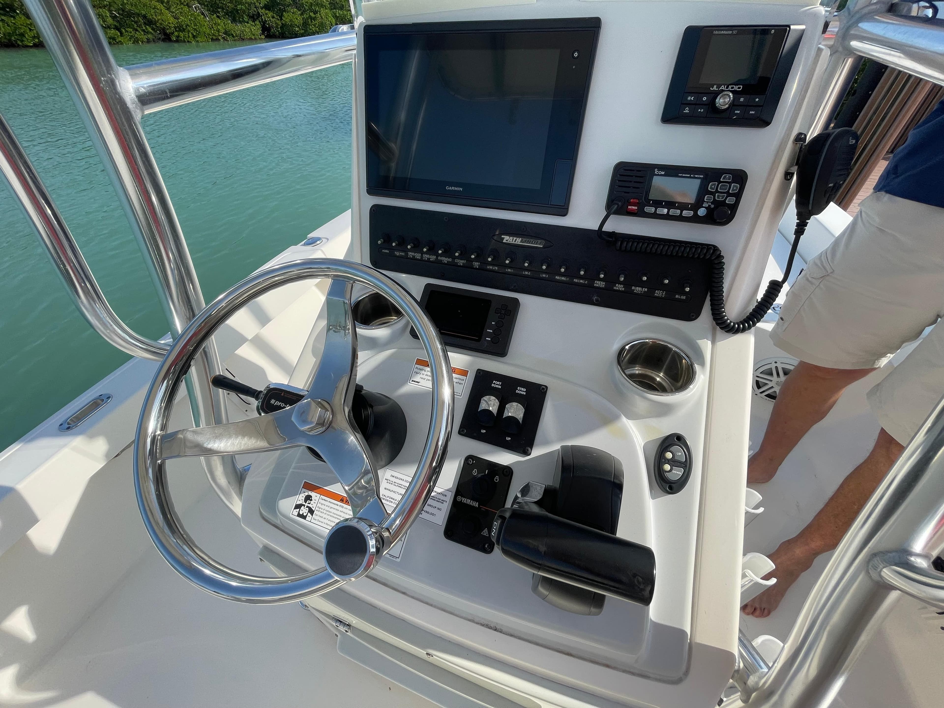 2020 Pathfinder 2200 TRS