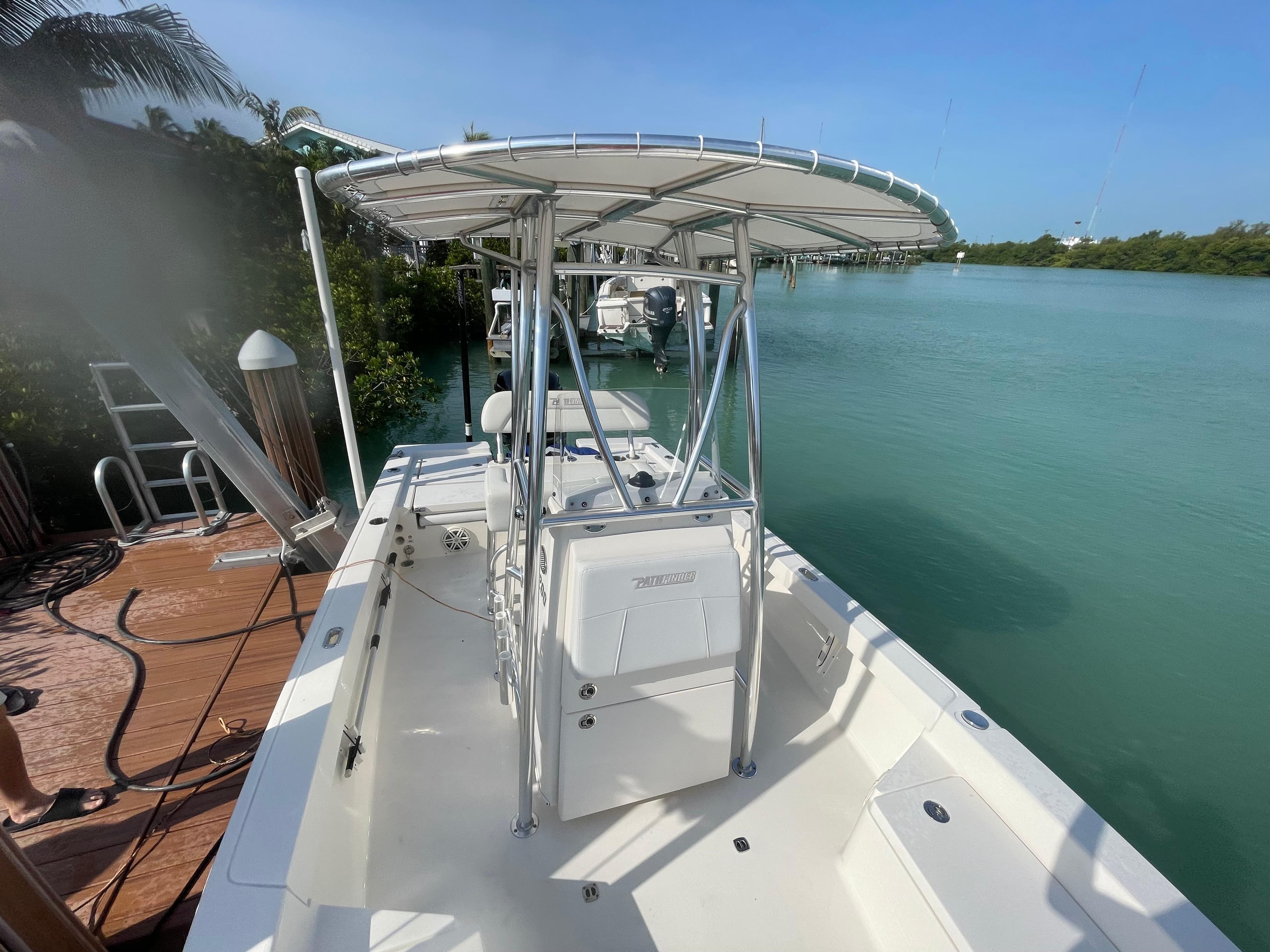 2020 Pathfinder 2200 TRS