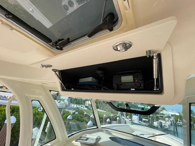 2017 Grady-White Canyon 376