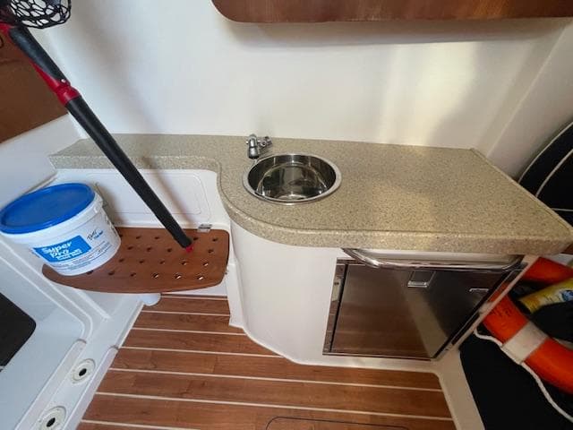 2017 Grady-White Canyon 376