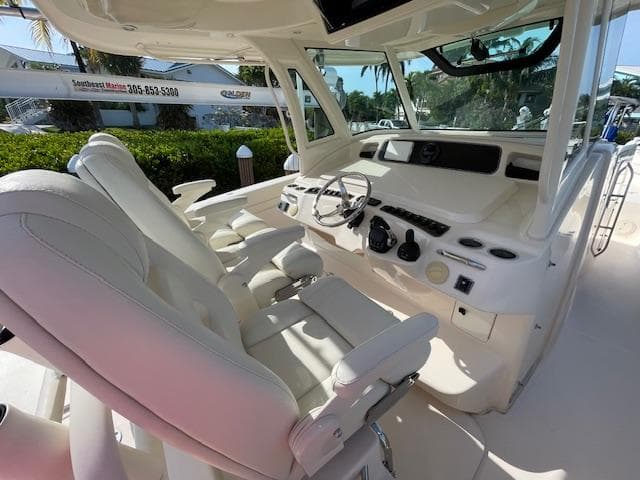 2017 Grady-White Canyon 376