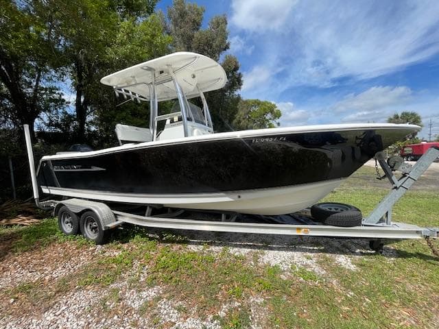 2013 Sea Hunt Triton 225