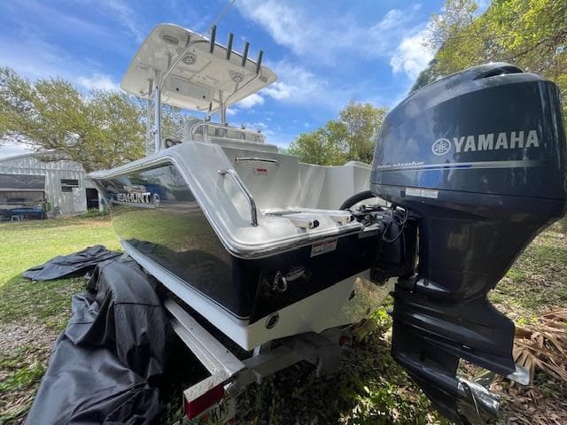 2013 Sea Hunt Triton 225