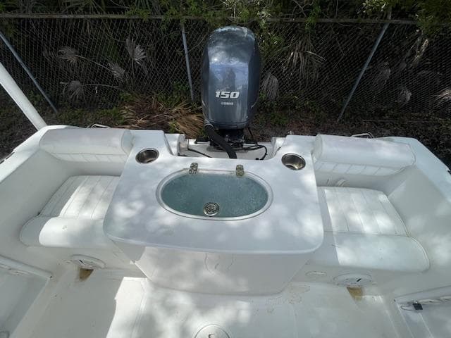 2013 Sea Hunt Triton 225