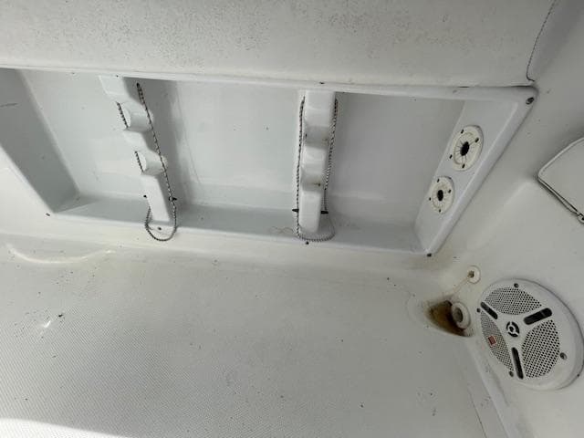 2013 Sea Hunt Triton 225