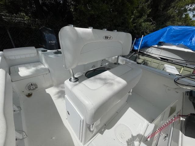 2013 Sea Hunt Triton 225