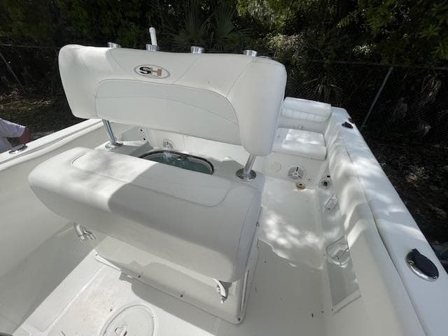 2013 Sea Hunt Triton 225