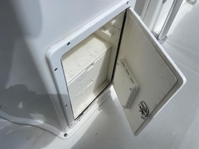 2013 Sea Hunt Triton 225