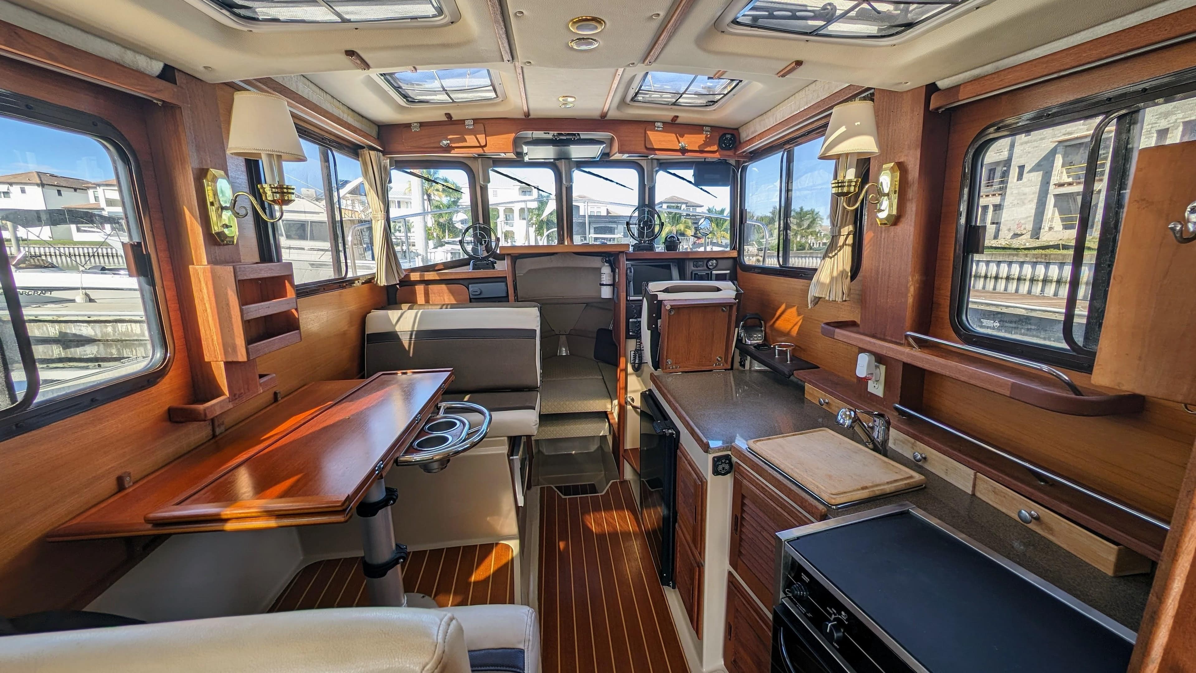 2014 Ranger Tugs R-27