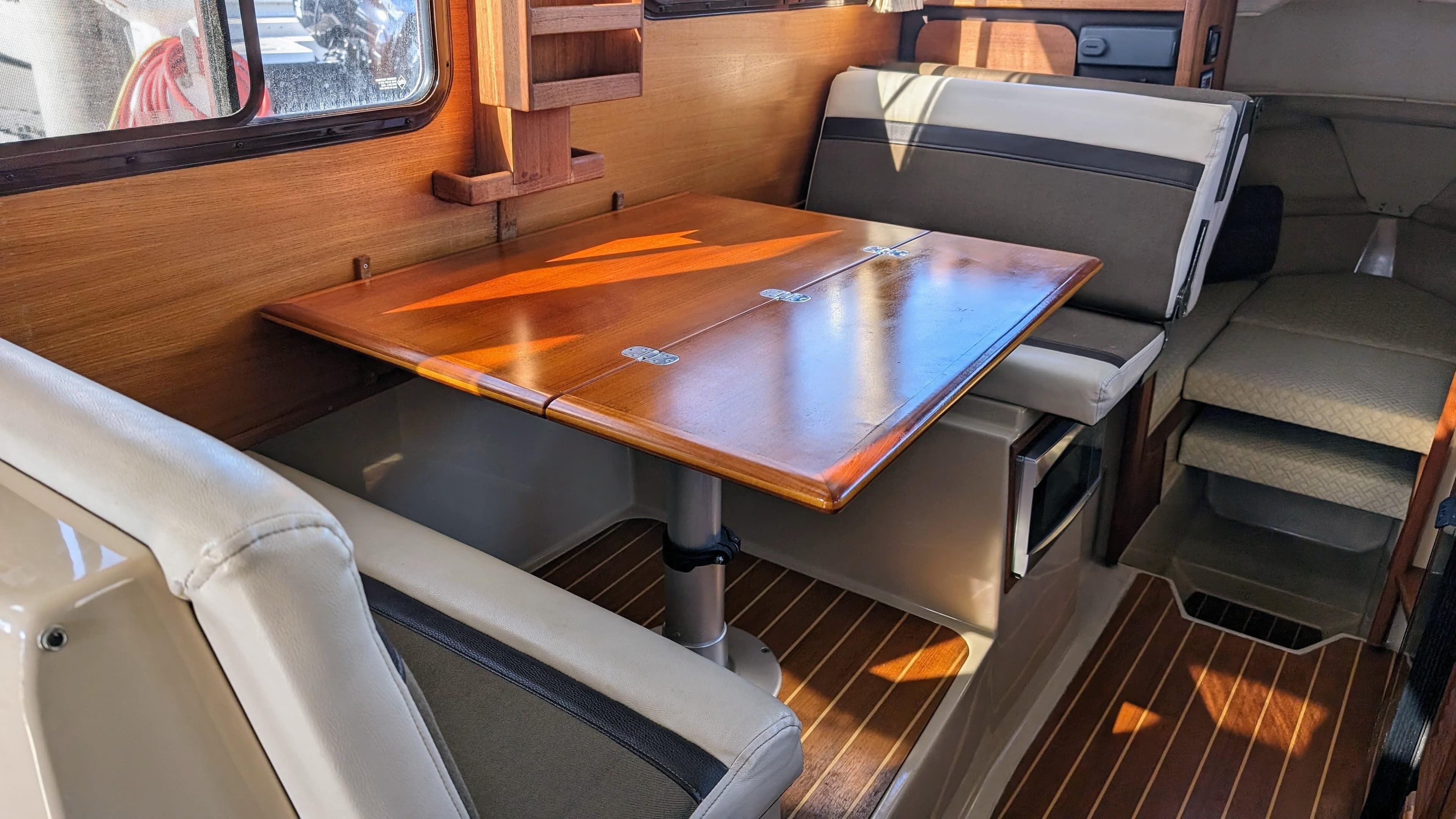 2014 Ranger Tugs R-27