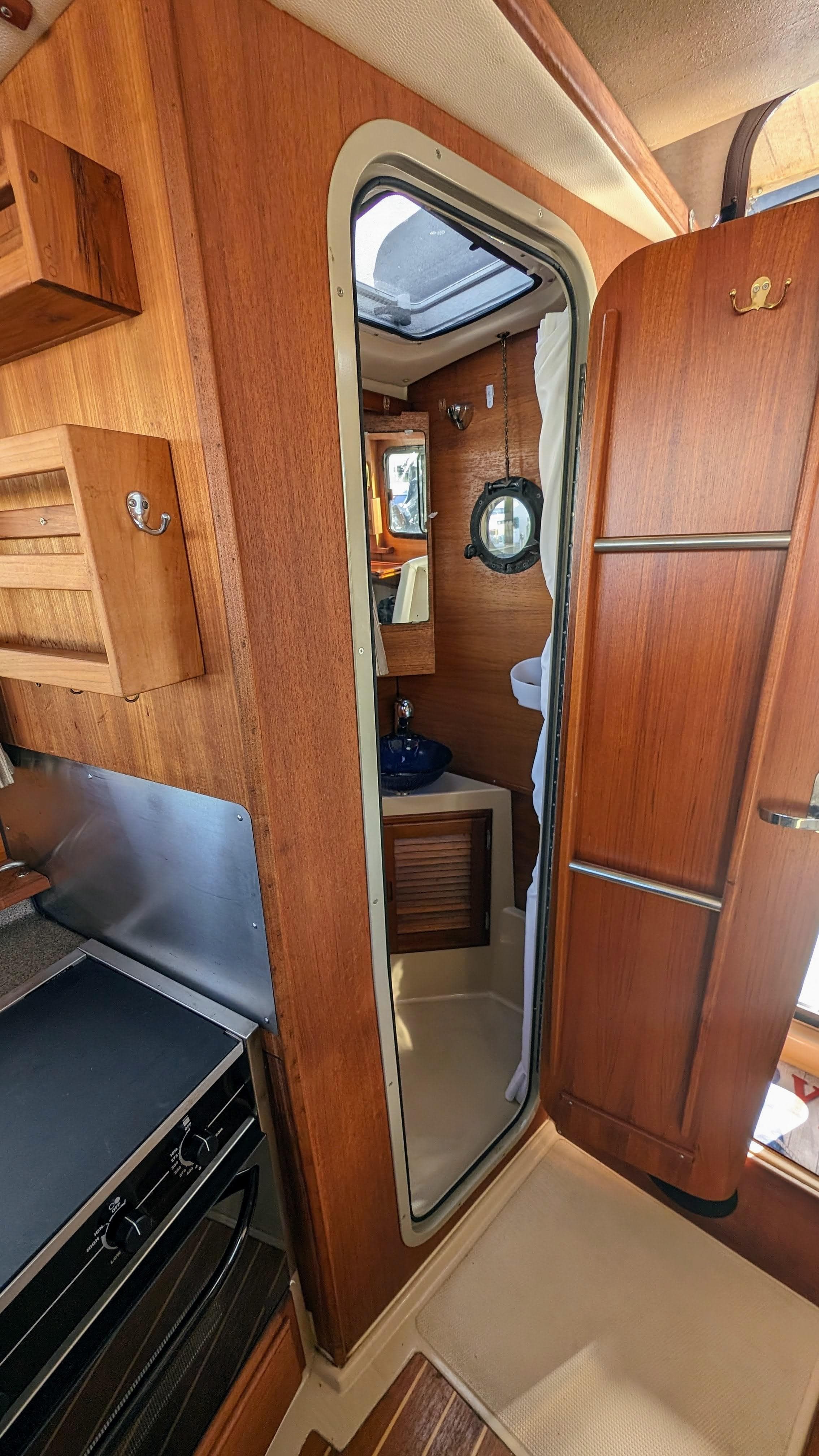 2014 Ranger Tugs R-27