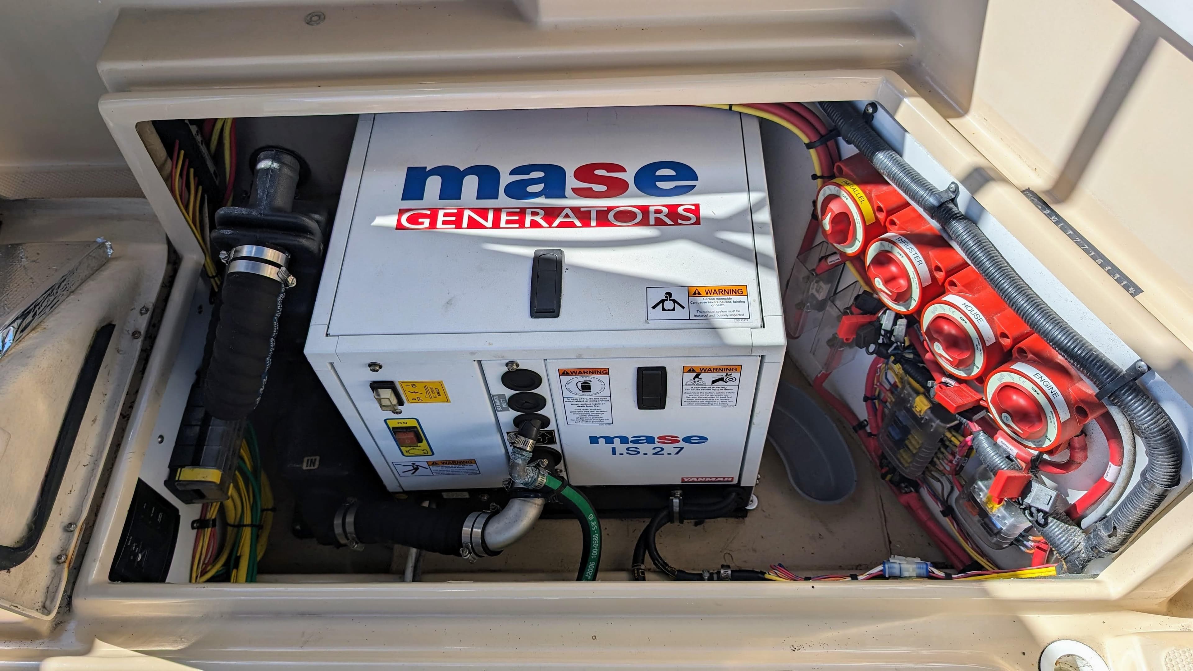 2014 Ranger Tugs R-27