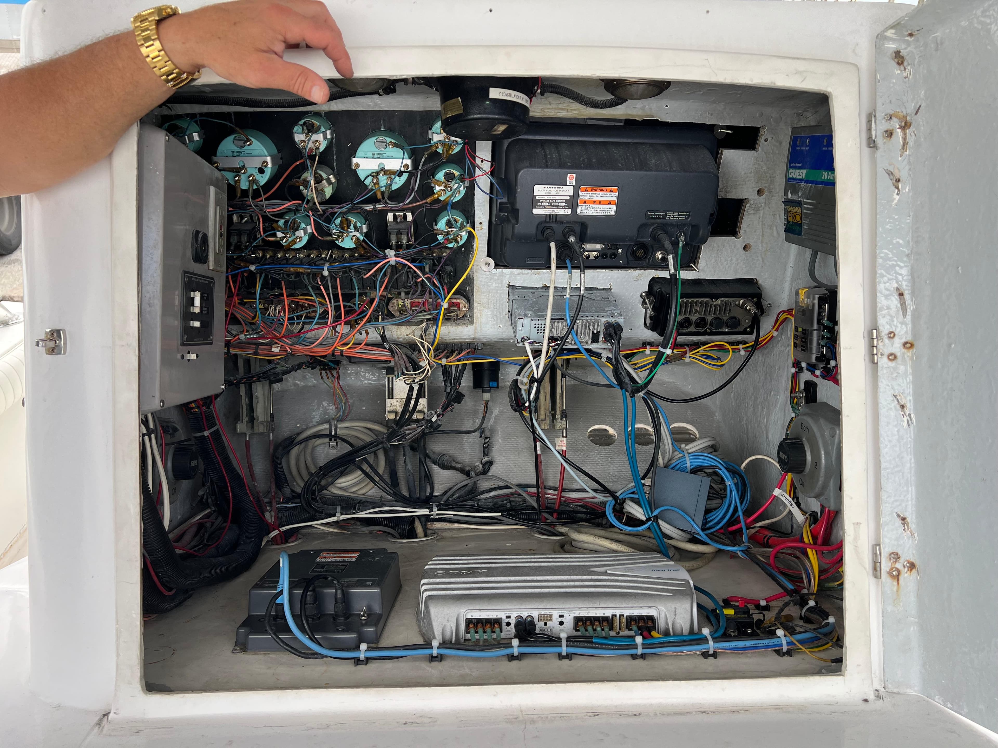 Electrical panel inside a 2000 Stuart Angler 32 Center Console/Cutty boat.