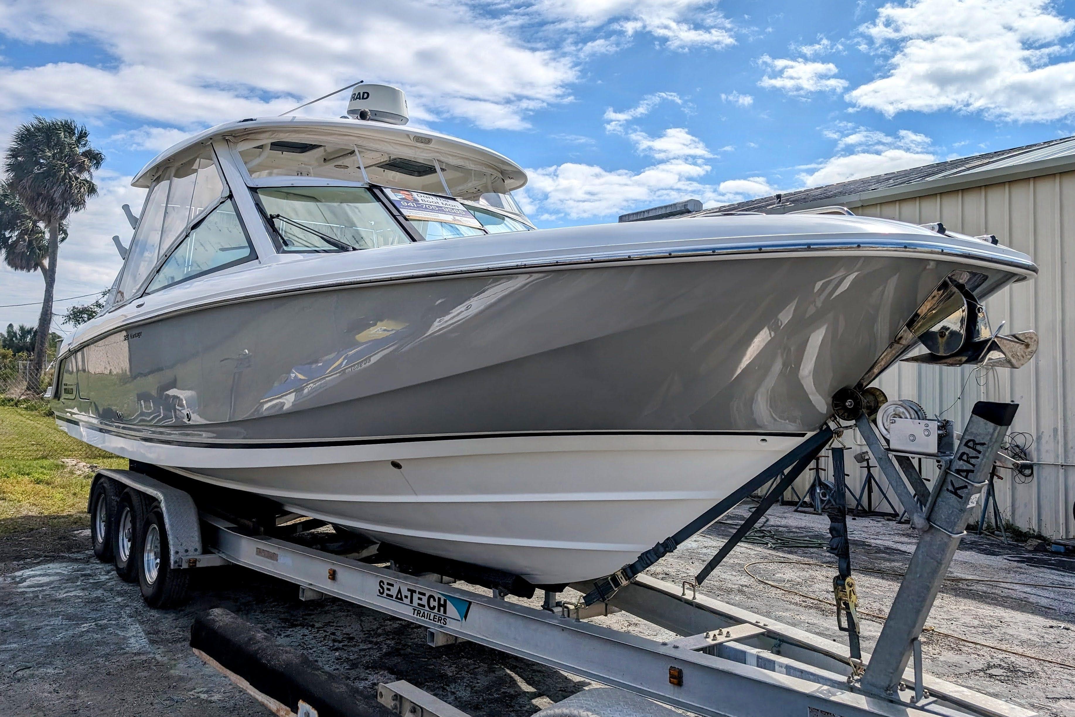 2017 BW Stbd Side on Trailer.jpg