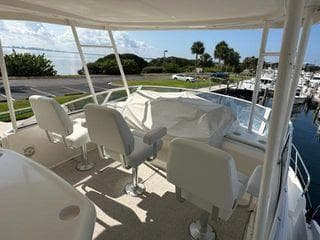 2001 Silverton 453 Motor Yacht