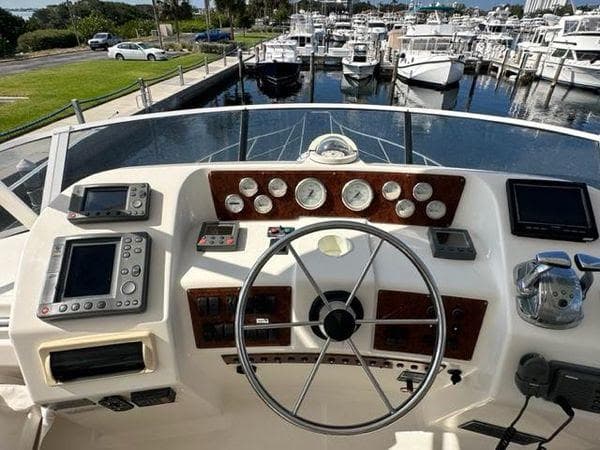 2001 Silverton 453 Motor Yacht