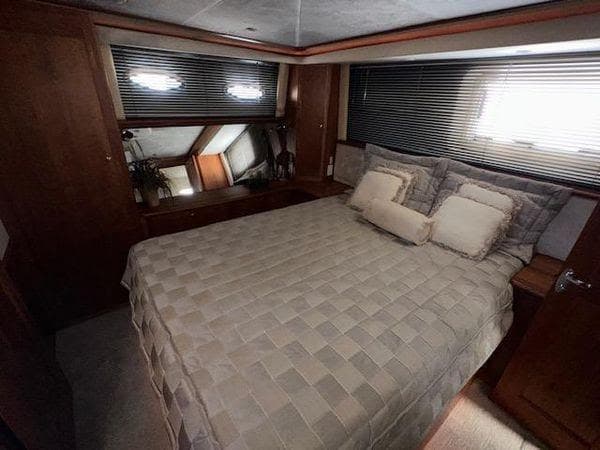 2001 Silverton 453 Motor Yacht