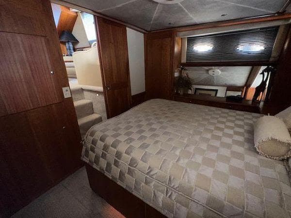 2001 Silverton 453 Motor Yacht