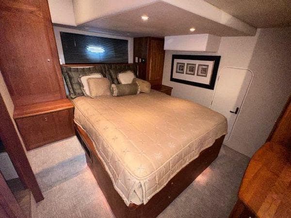 2001 Silverton 453 Motor Yacht