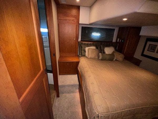 2001 Silverton 453 Motor Yacht