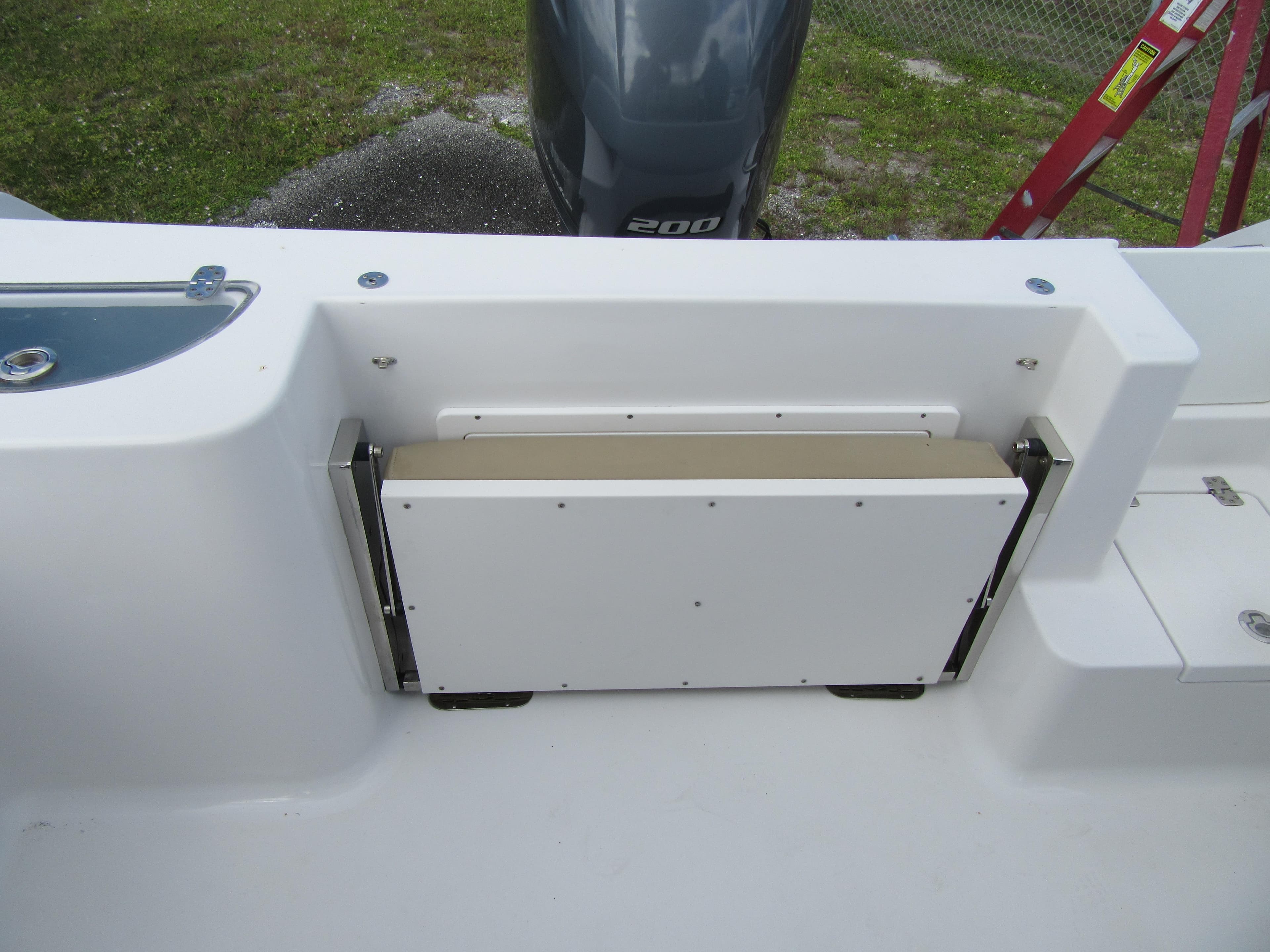 2017 Sportsman Open 232 Center Console