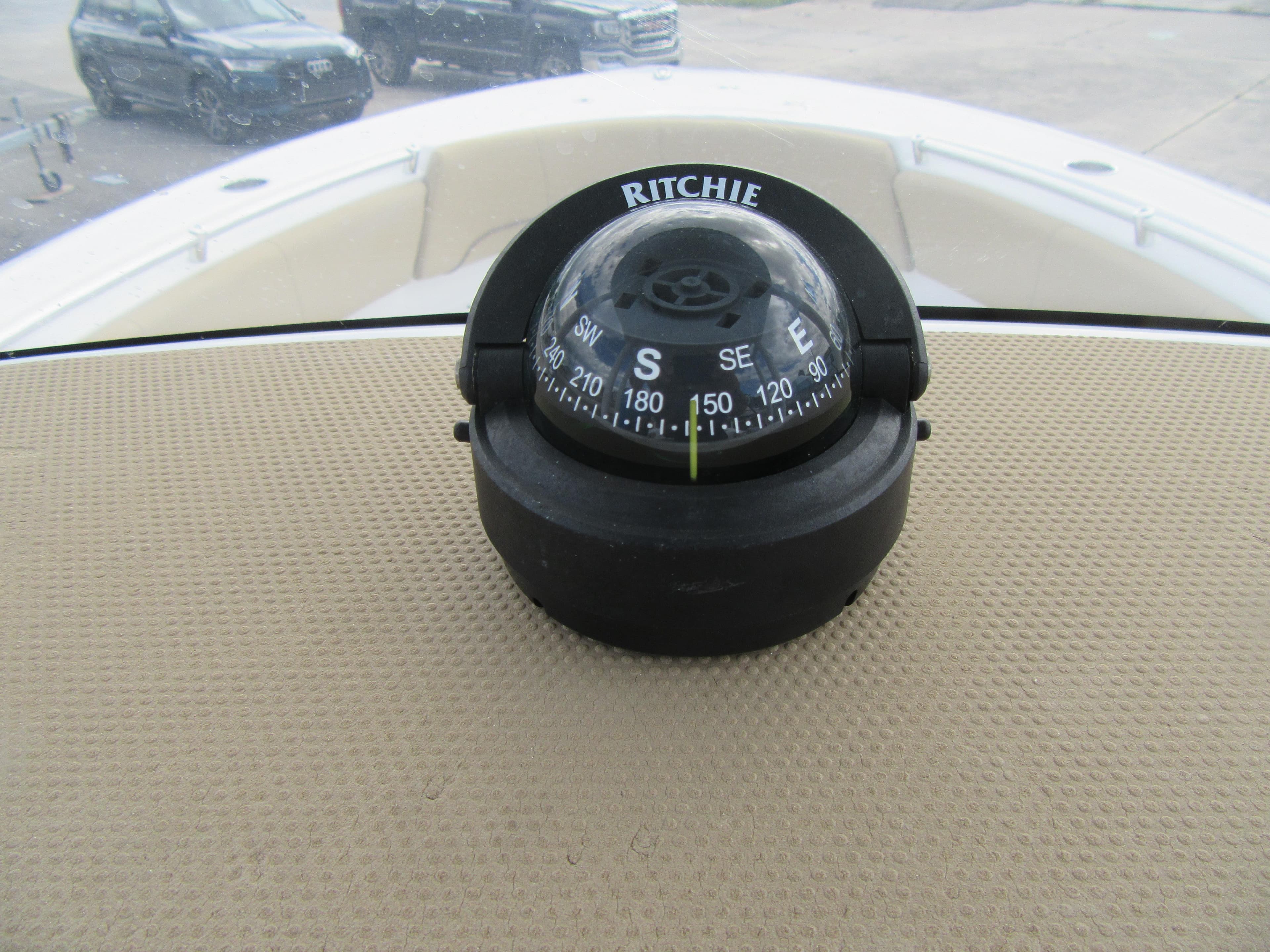 2017 Sportsman Open 232 Center Console