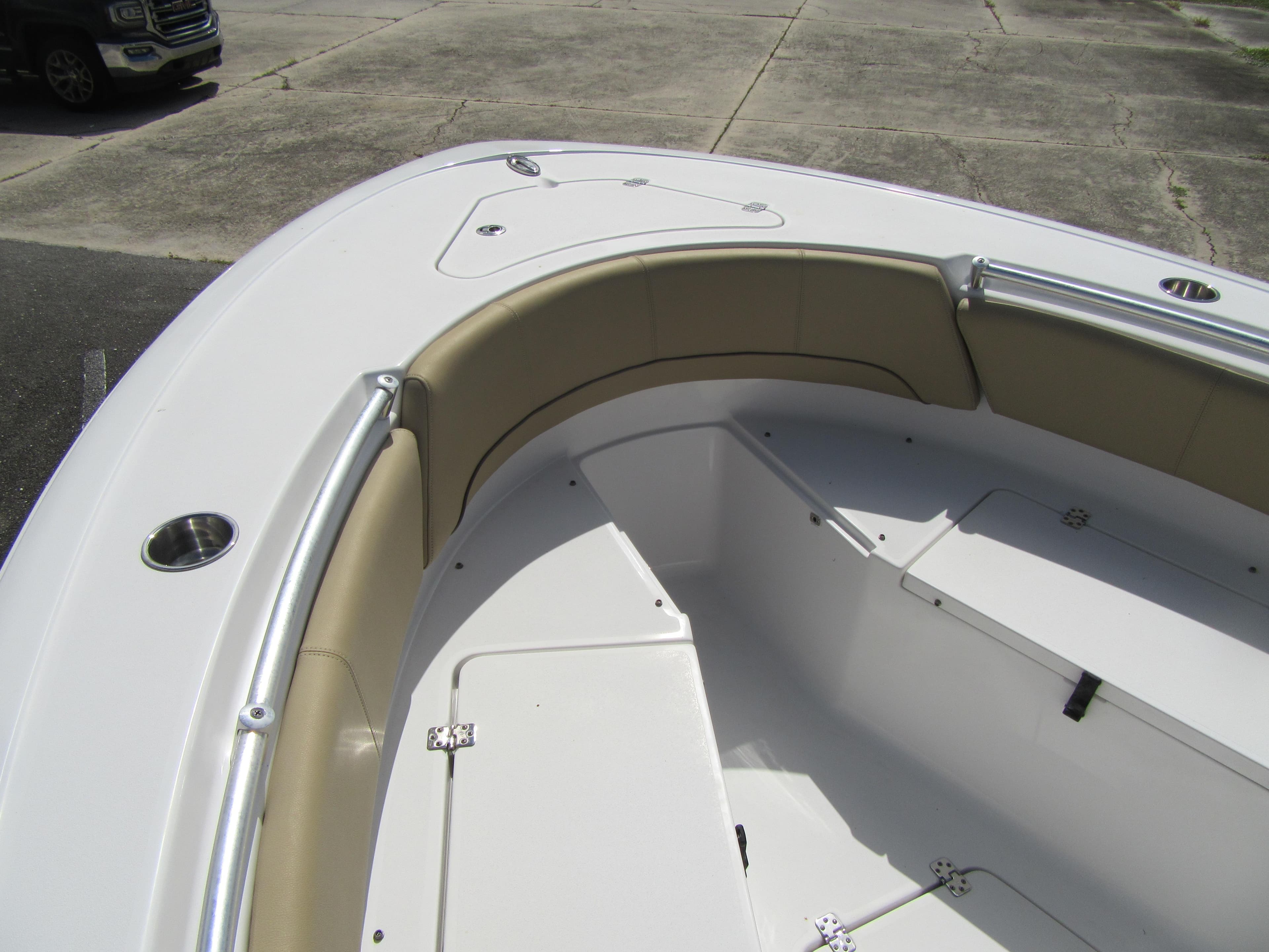 2017 Sportsman Open 232 Center Console