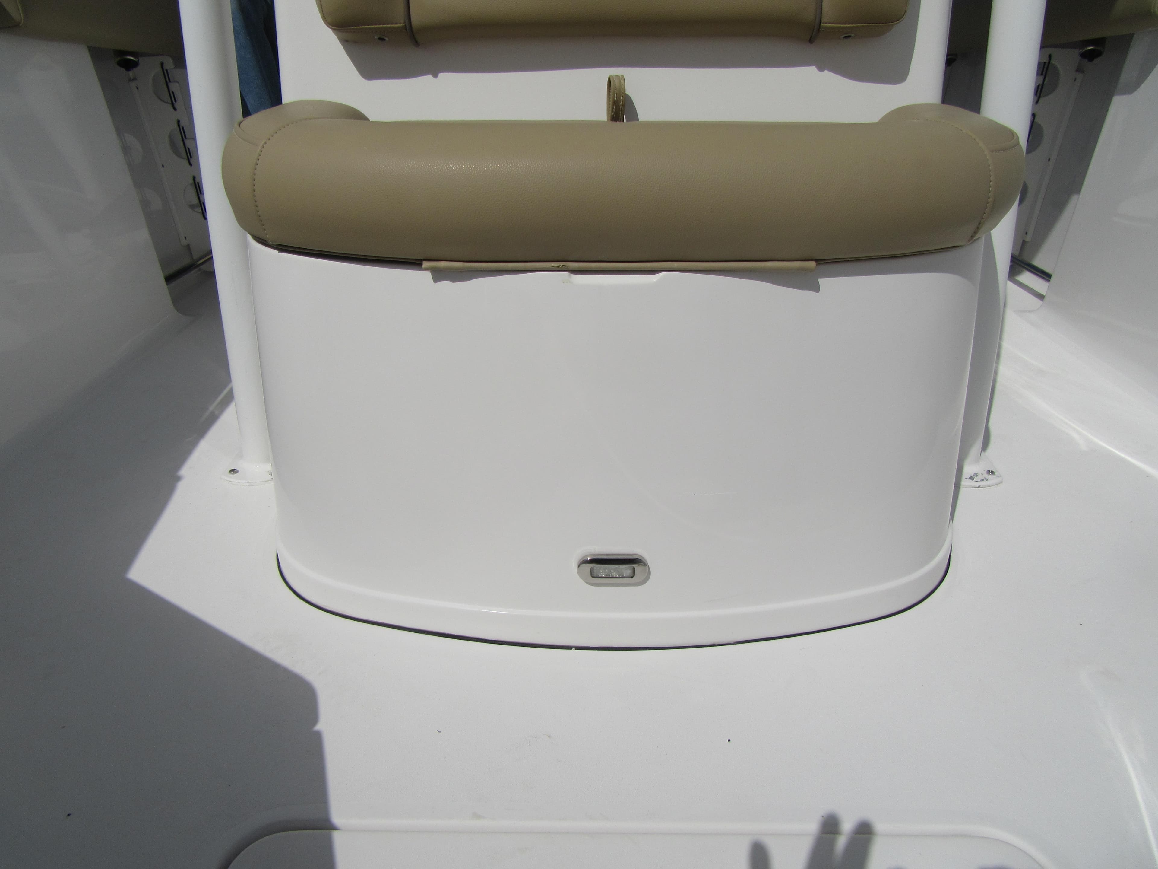 2017 Sportsman Open 232 Center Console