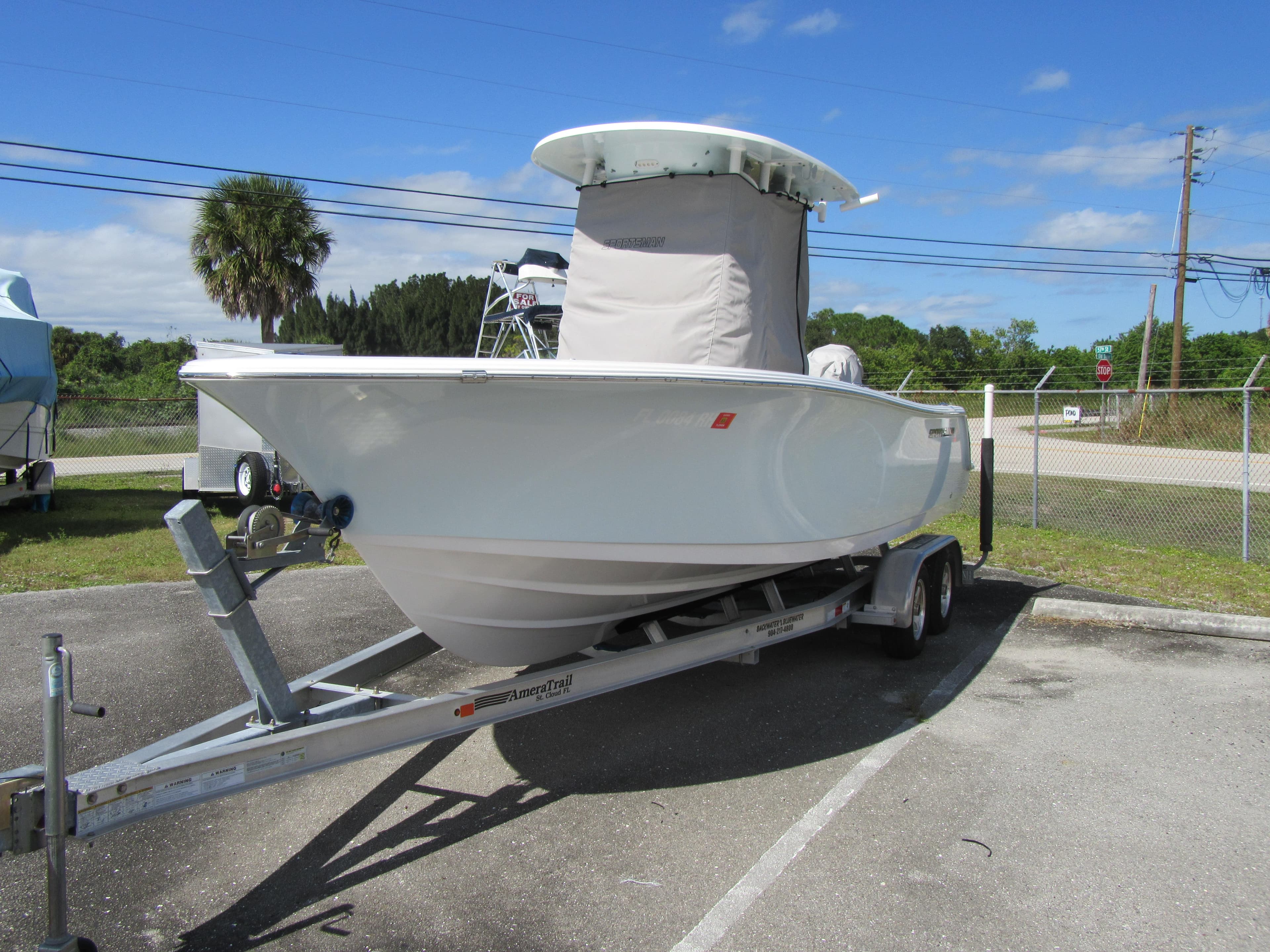 2017 Sportsman Open 232 Center Console
