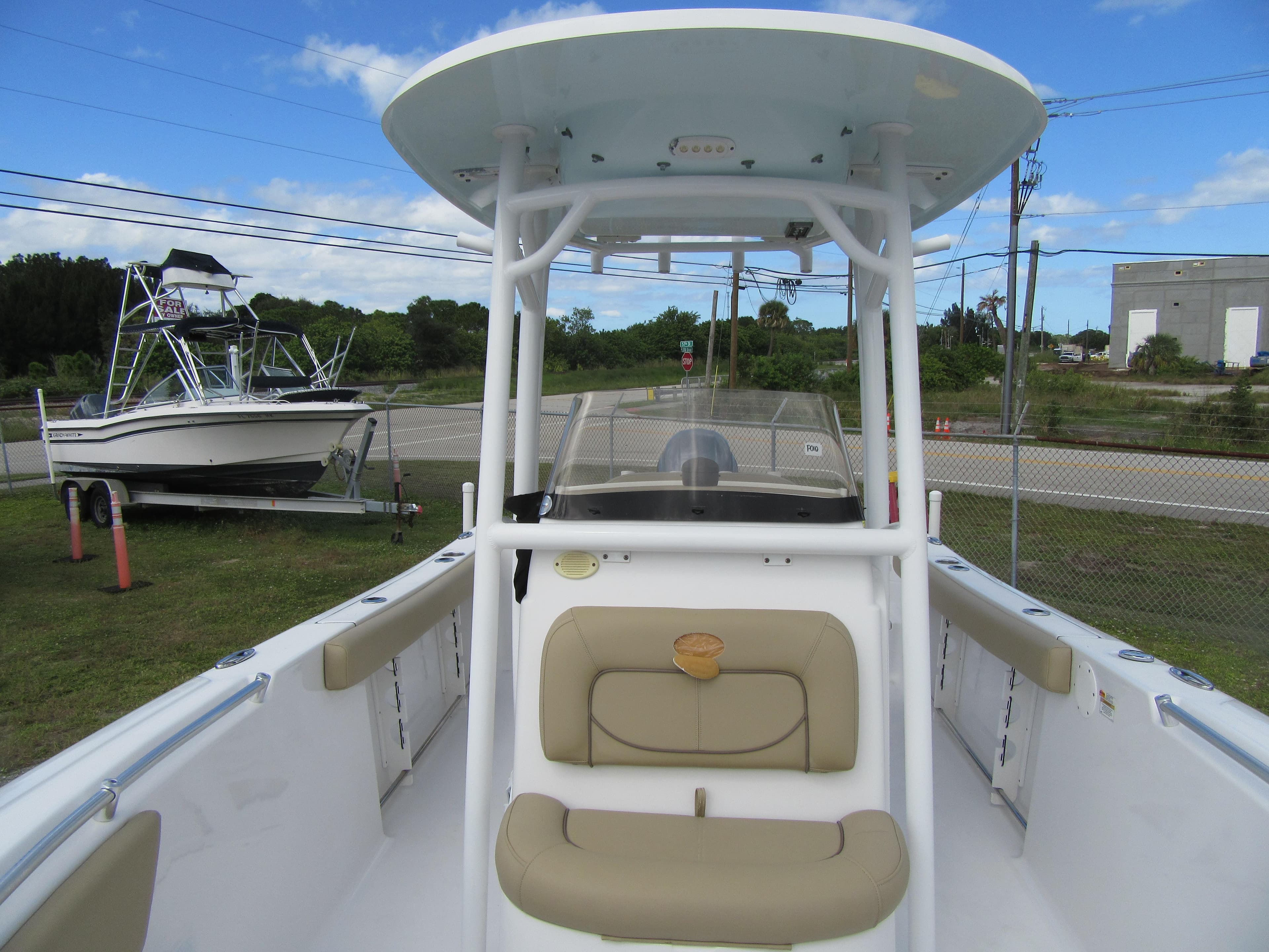 2017 Sportsman Open 232 Center Console