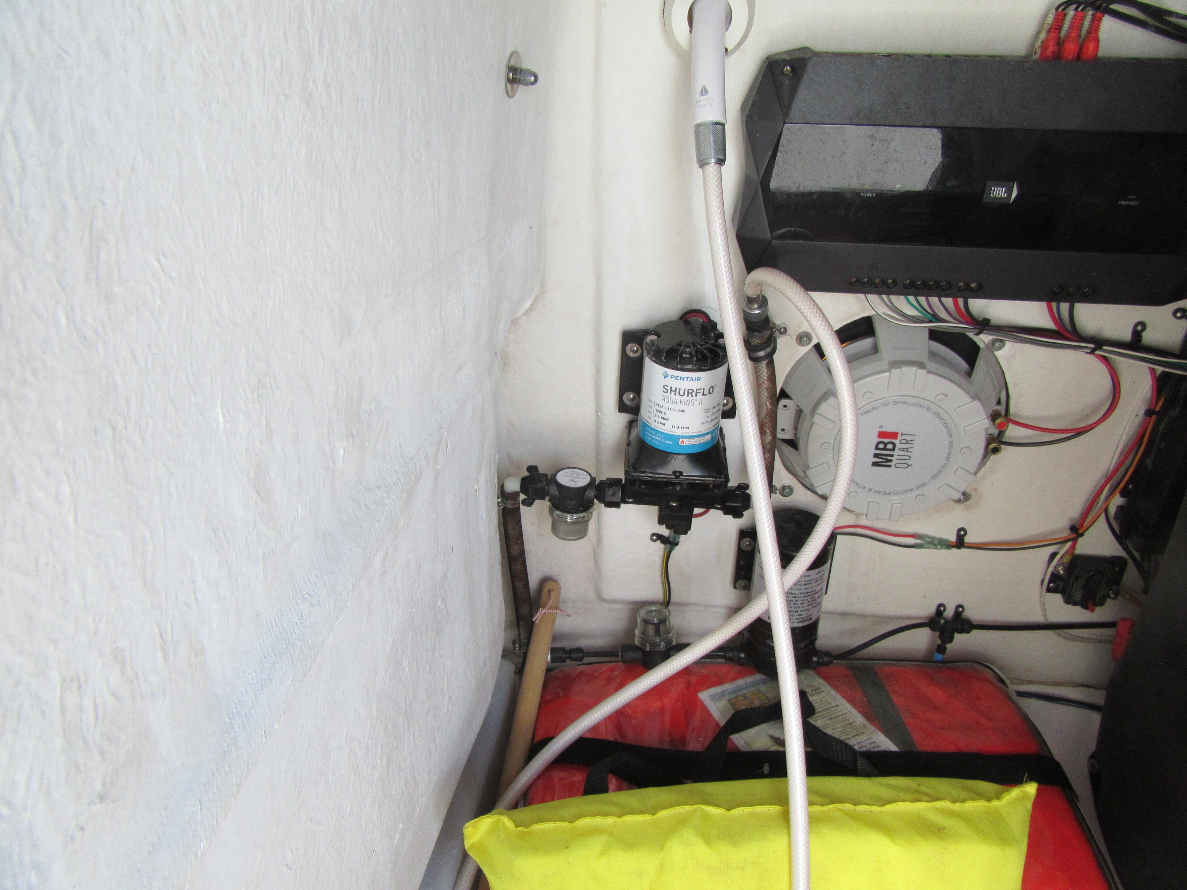 2017 Sportsman Open 232 Center Console