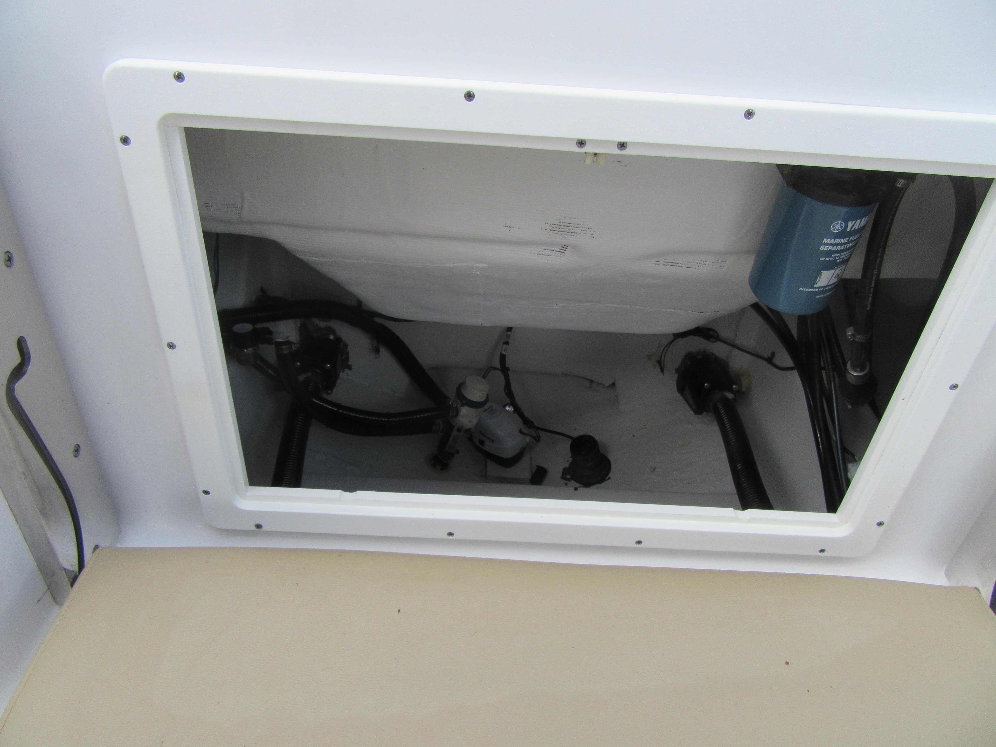 2017 Sportsman Open 232 Center Console