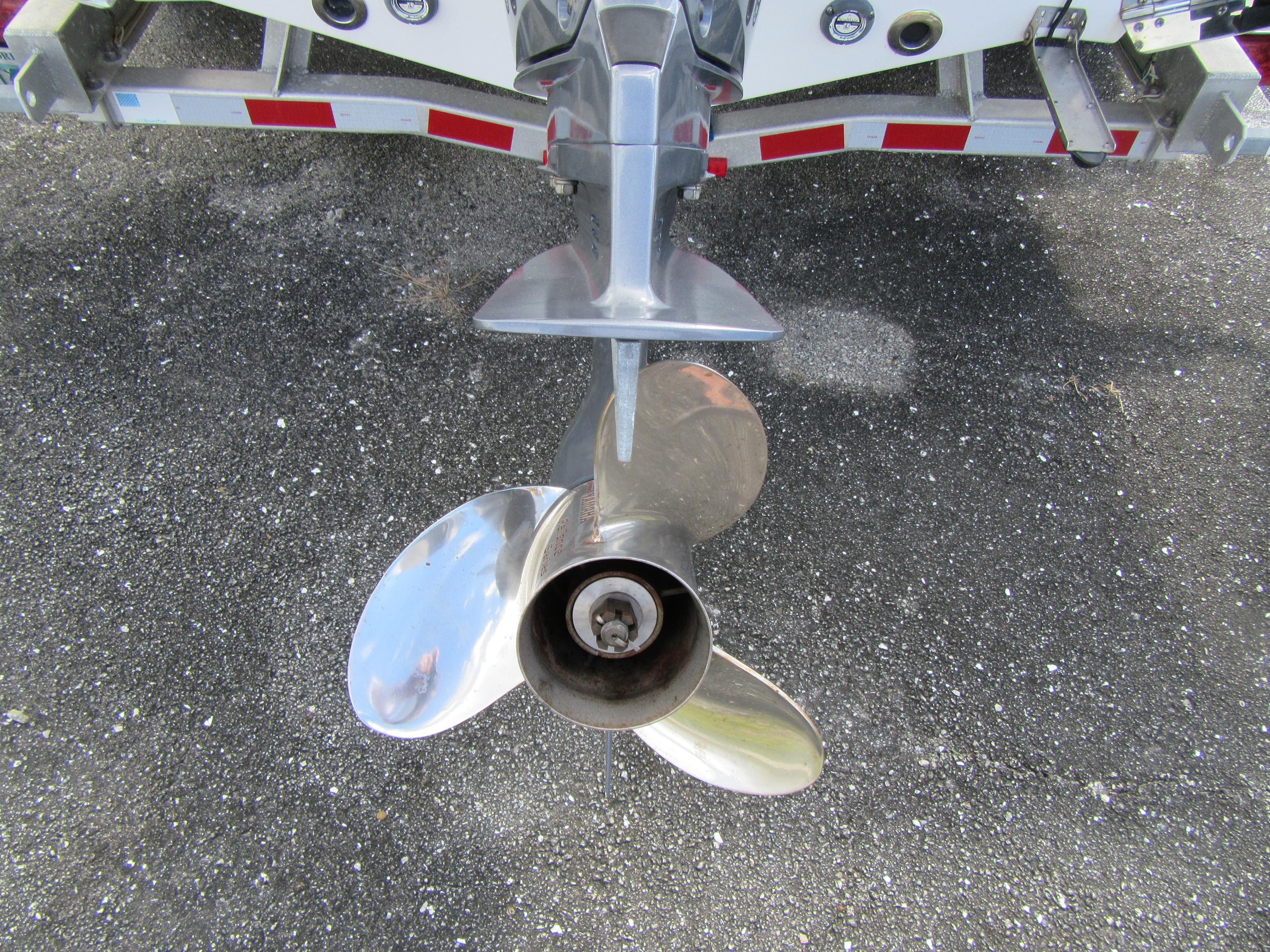 2017 Sportsman Open 232 Center Console