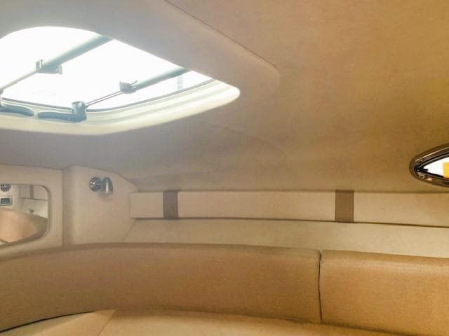 2010 Sea Ray 240 Sundancer