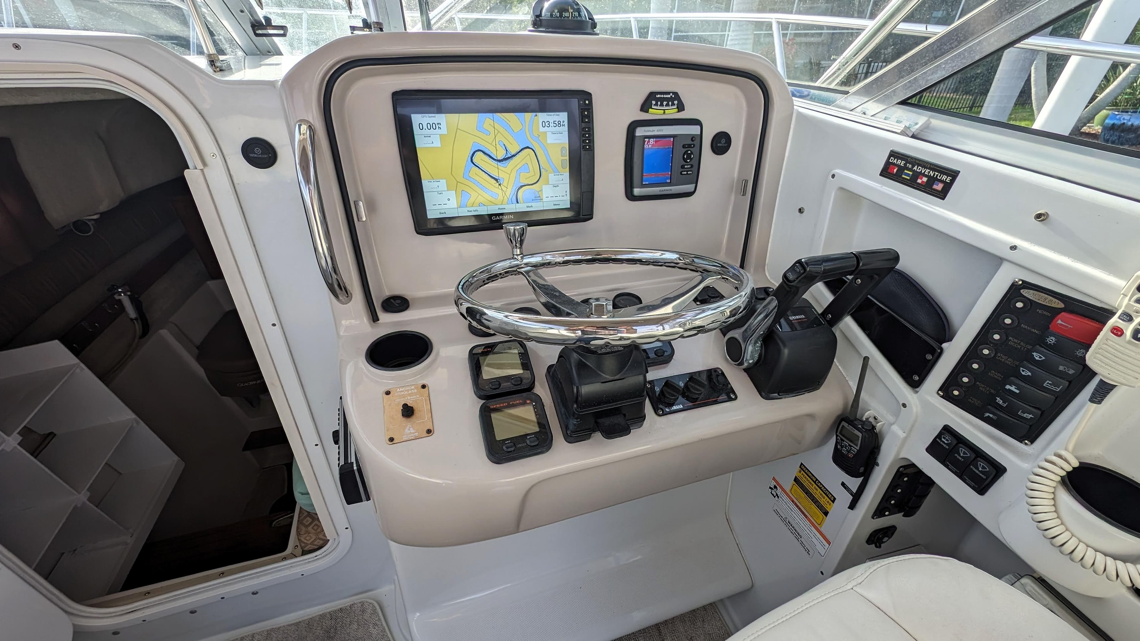 2008 Glacier Bay 2670 Isle Runner