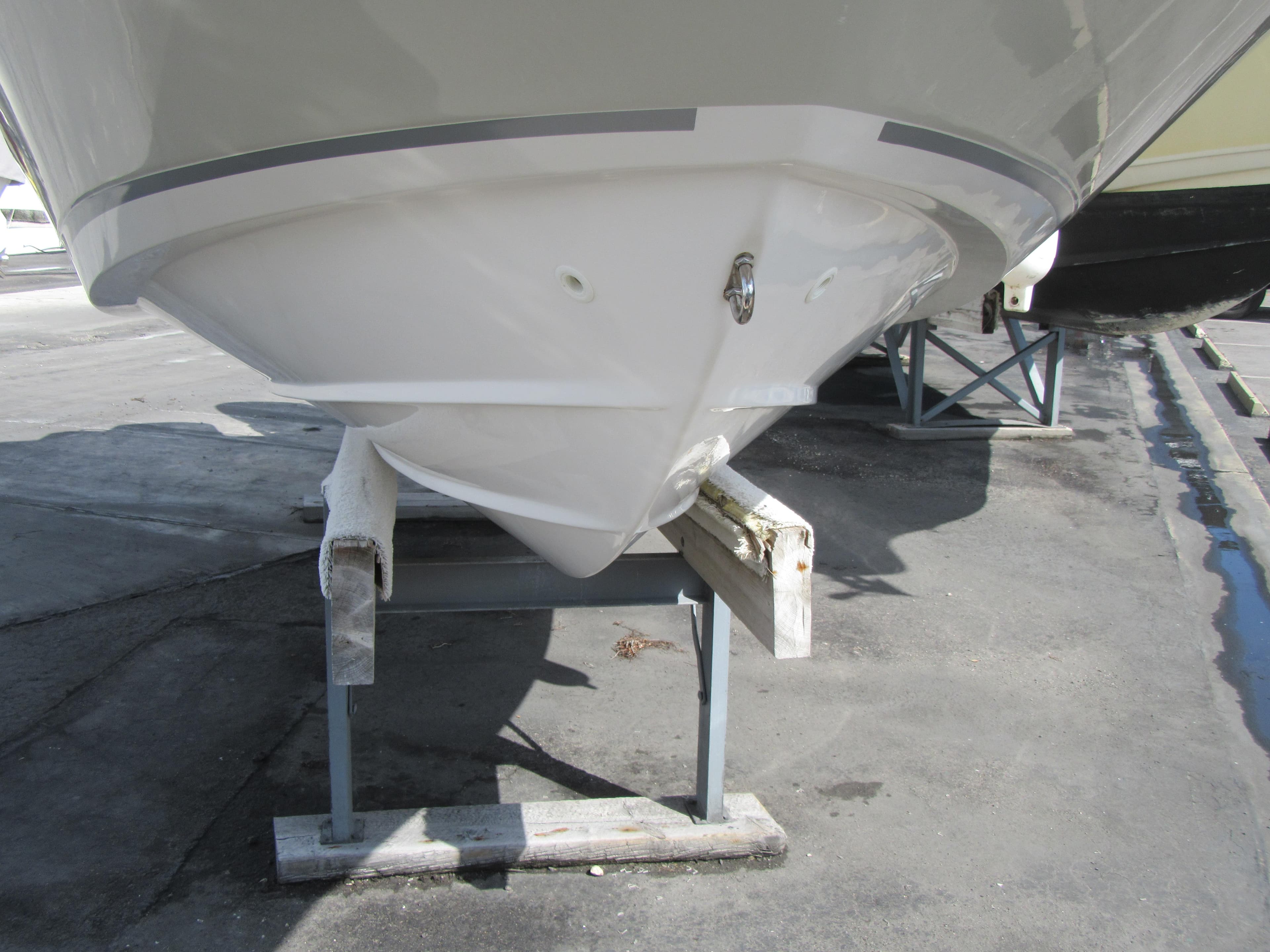 2019 Boston Whaler 230 Vantage