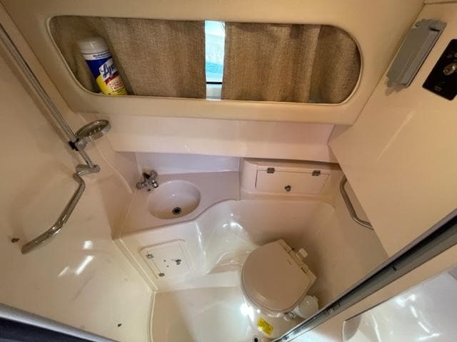 2017 Grady-White Marlin 300