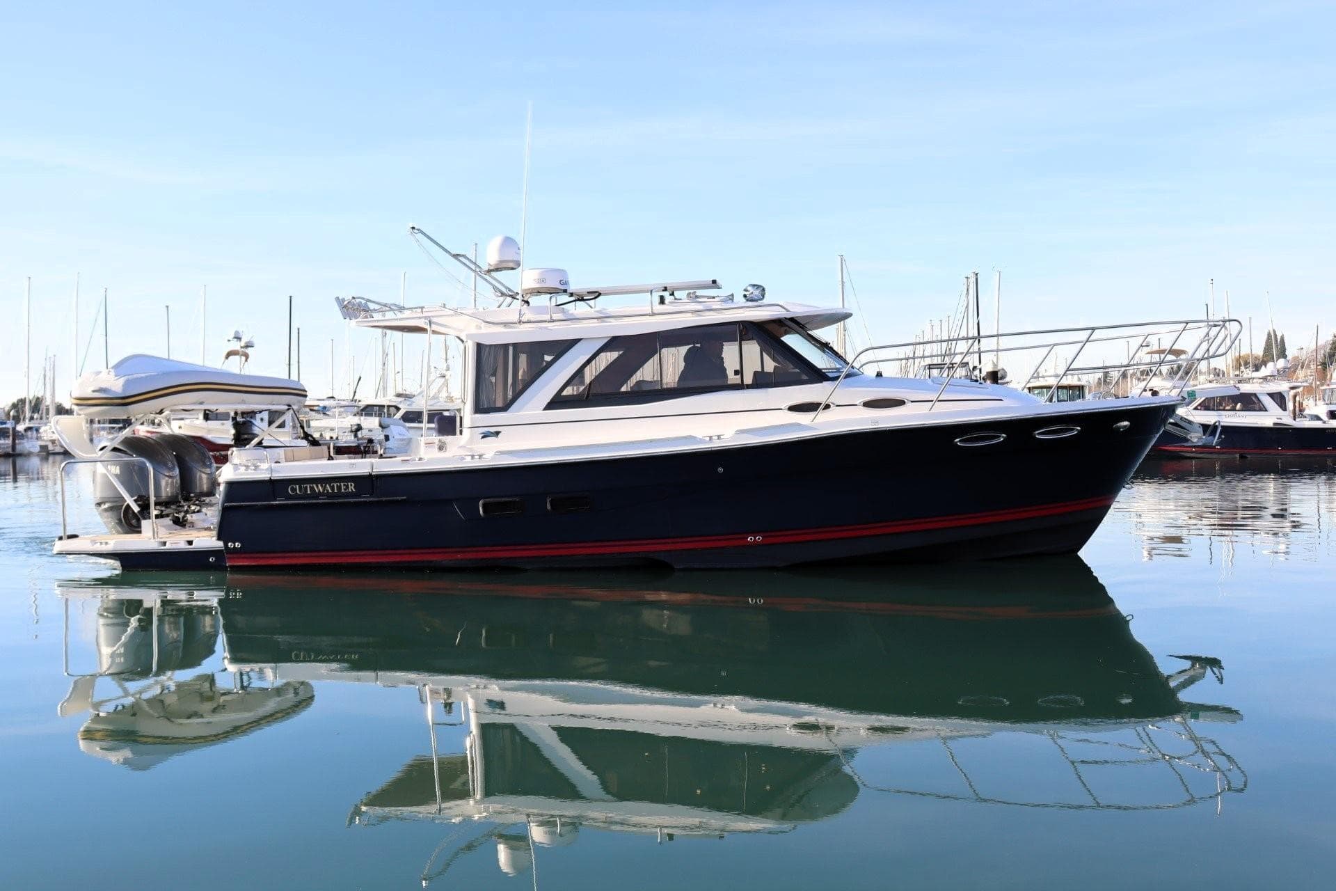 2022 Cutwater C-32 Coupe LE