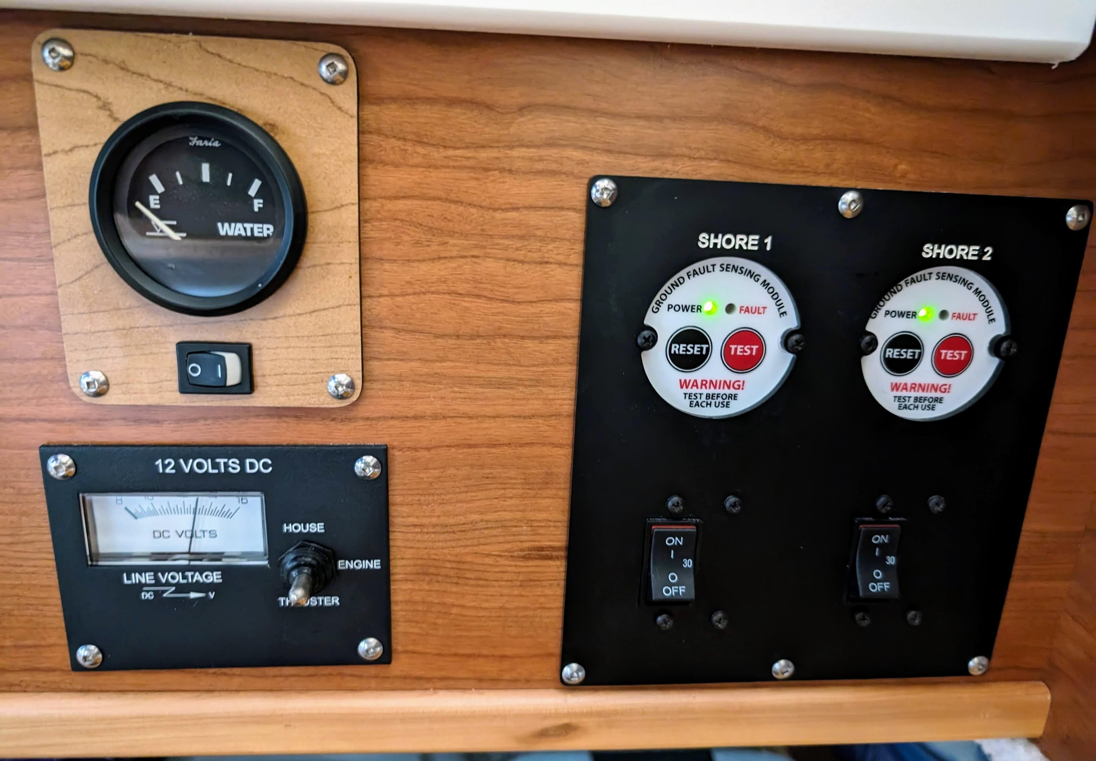 2022 Cutwater C-32 Coupe LE