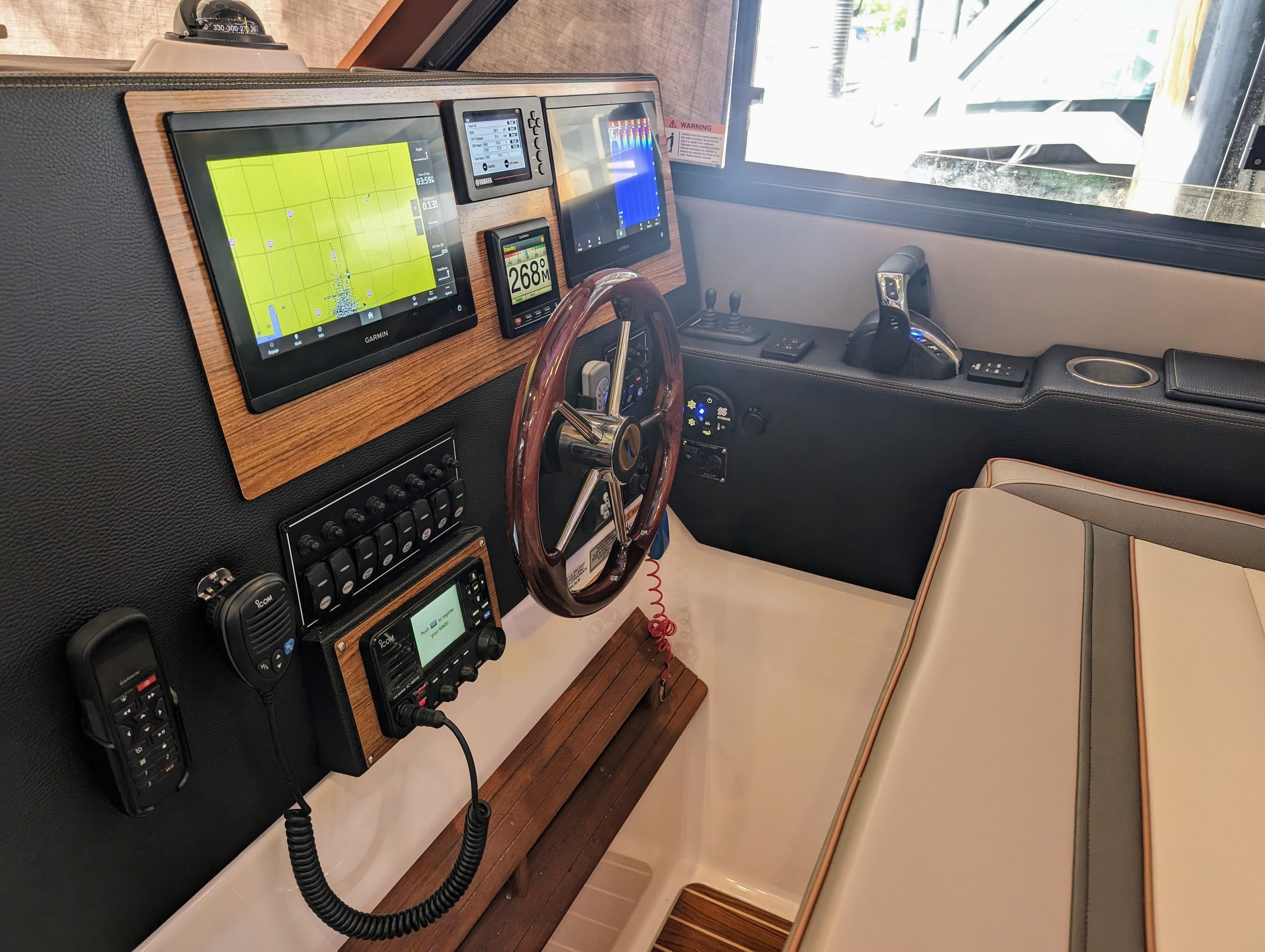 2022 Cutwater C-32 Coupe LE