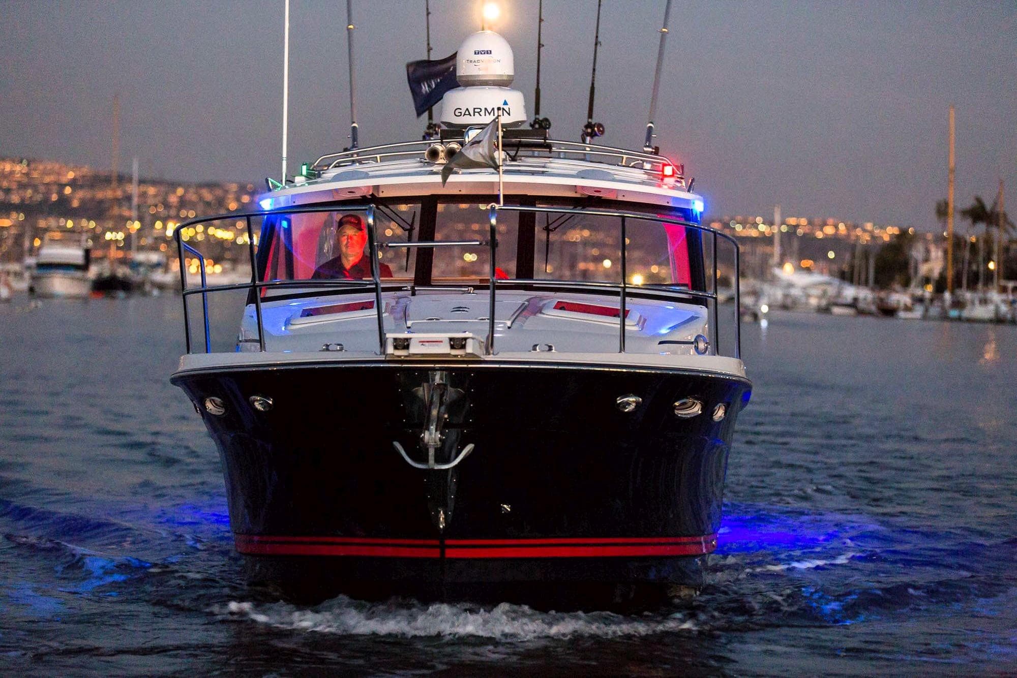 2022 Cutwater C-32 Coupe LE